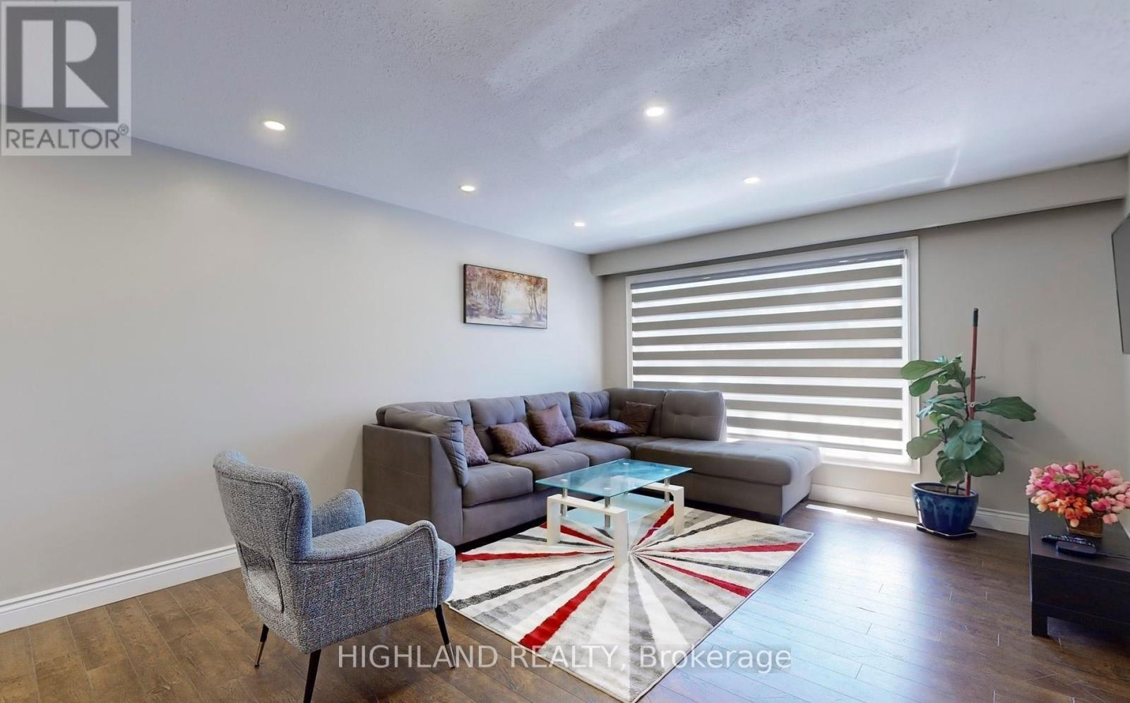 1139 Shadeland Drive, Mississauga, ON - Indoor Photo Showing Living Room