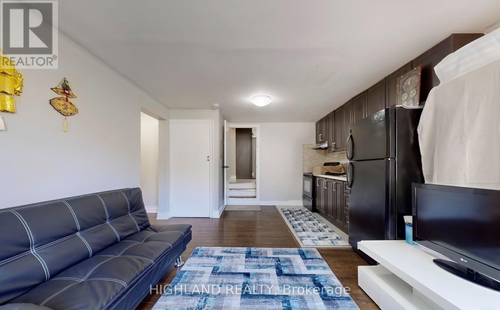 1139 Shadeland Drive, Mississauga, ON - Indoor Photo Showing Living Room