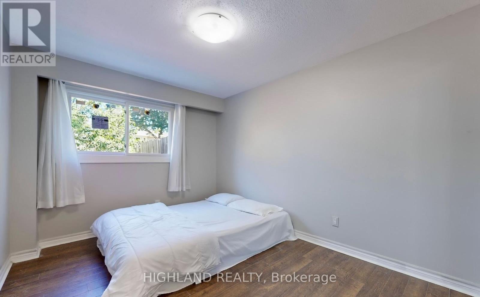 1139 Shadeland Drive, Mississauga, ON - Indoor Photo Showing Bedroom