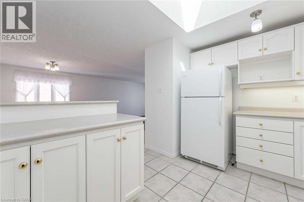 51 Boulder Crescent Unit# Upper, Guelph, ON - Indoor Photo Showing Kitchen