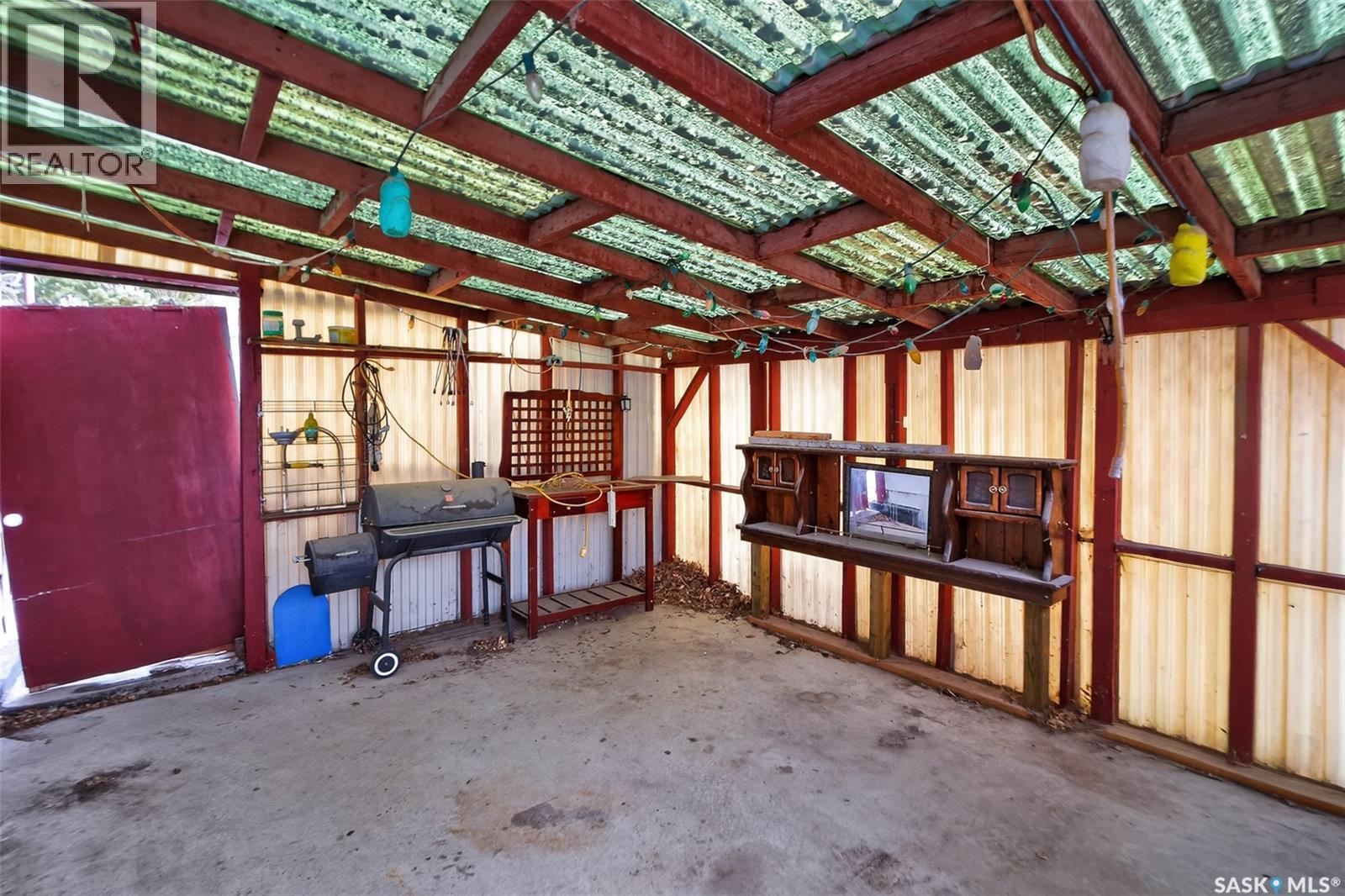 528 Athabasca Street E, Moose Jaw, SK - Indoor