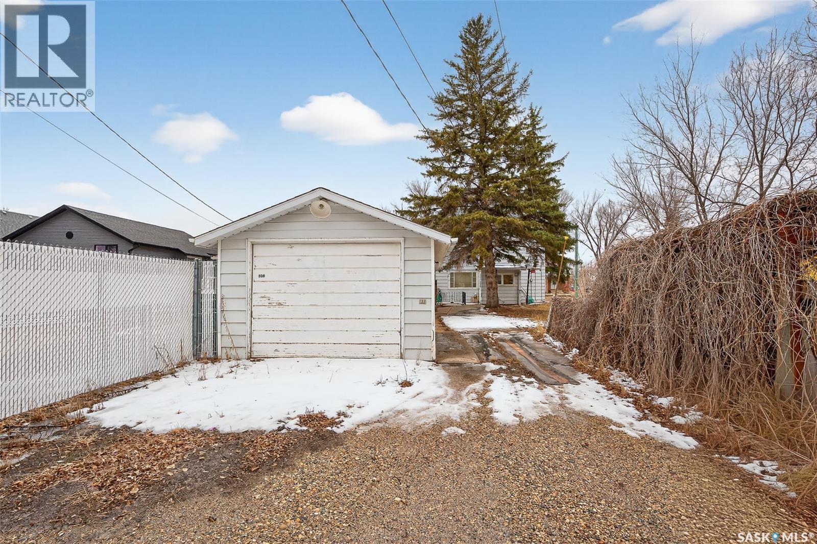 528 Athabasca Street E, Moose Jaw, SK - Outdoor