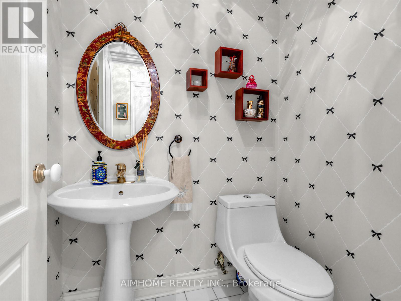 92 Braeside Square, Markham, ON - Indoor Photo Showing Bathroom