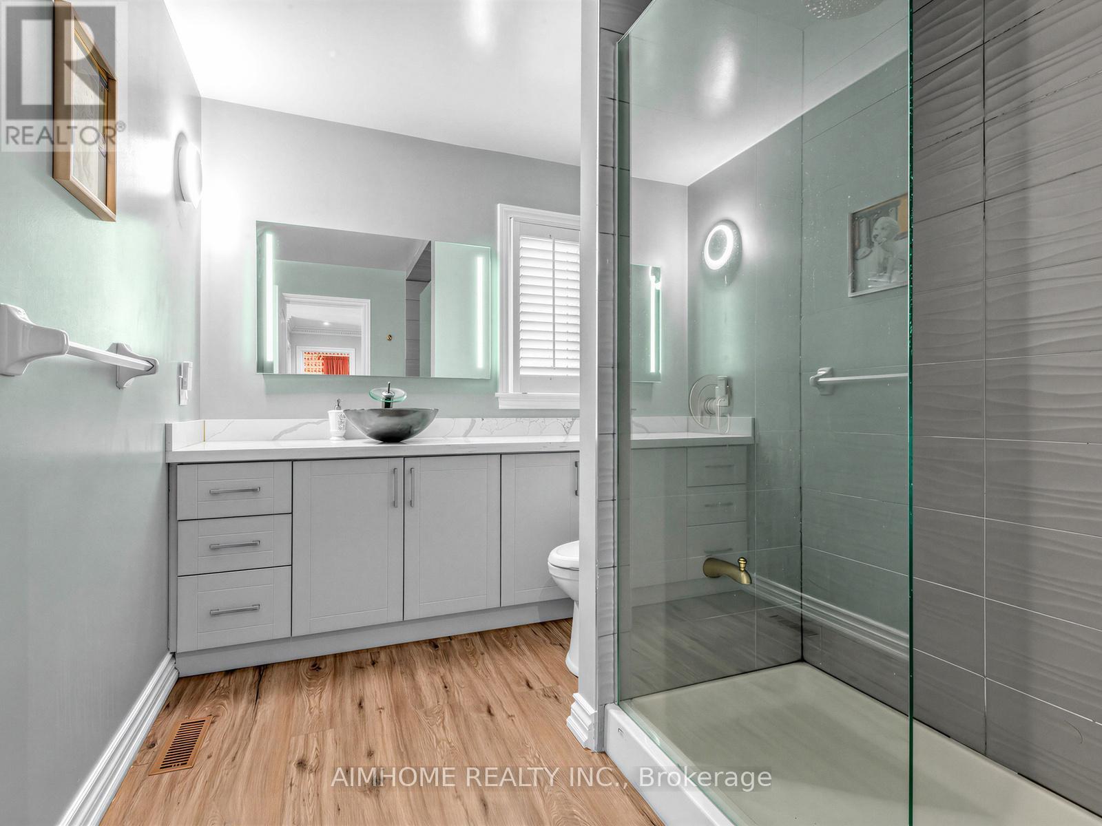 92 Braeside Square, Markham, ON - Indoor Photo Showing Bathroom