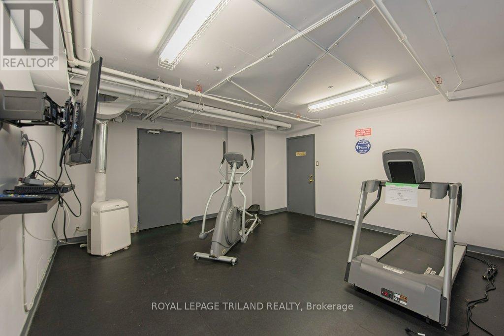 1105 - 155 Kent Street, London East (East F), ON - Indoor Photo Showing Gym Room