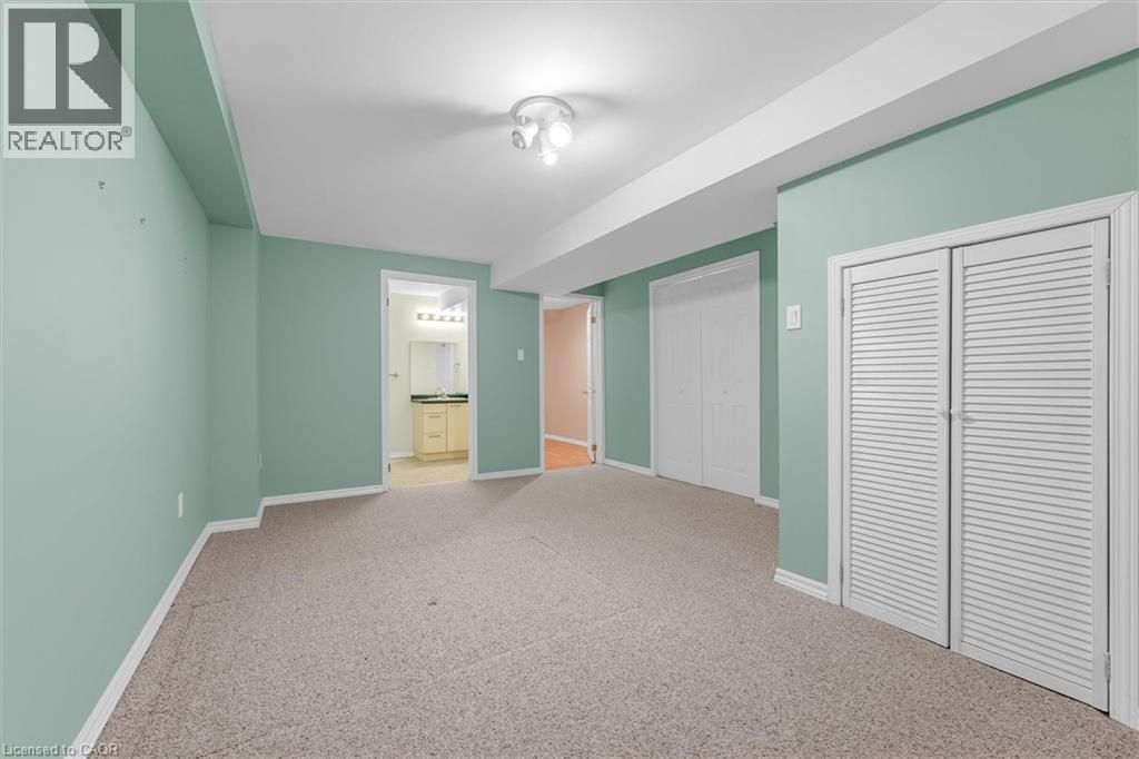 10 Davidson Boulevard Unit# 1, Dundas, ON - Indoor Photo Showing Other Room