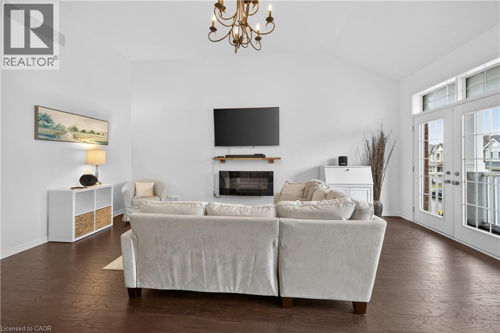 30 Patterson Drive, Caledonia, ON - Indoor Photo Showing Living Room With Fireplace