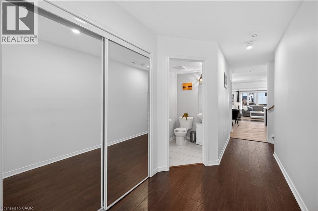 30 Patterson Drive, Caledonia, ON - Indoor Photo Showing Other Room