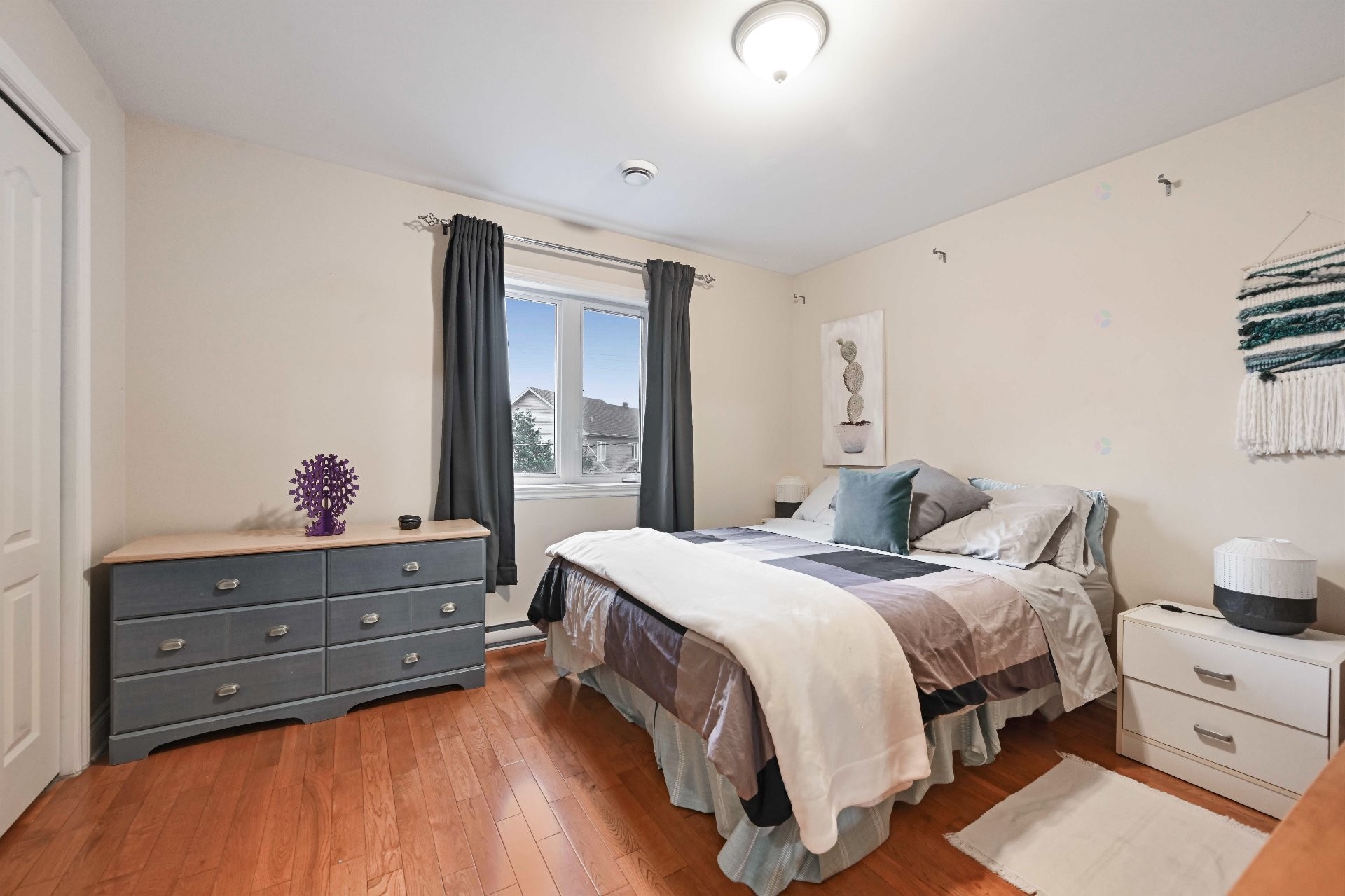 Master Bedroom - 1405 Av. De Gentilly, Chambly, QC - Indoor Photo Showing Bedroom
