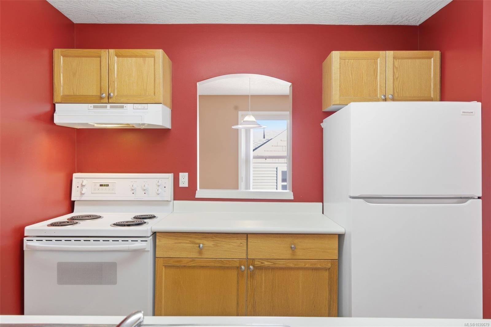 306-330 Brae Rd, Duncan, BC - Indoor Photo Showing Kitchen