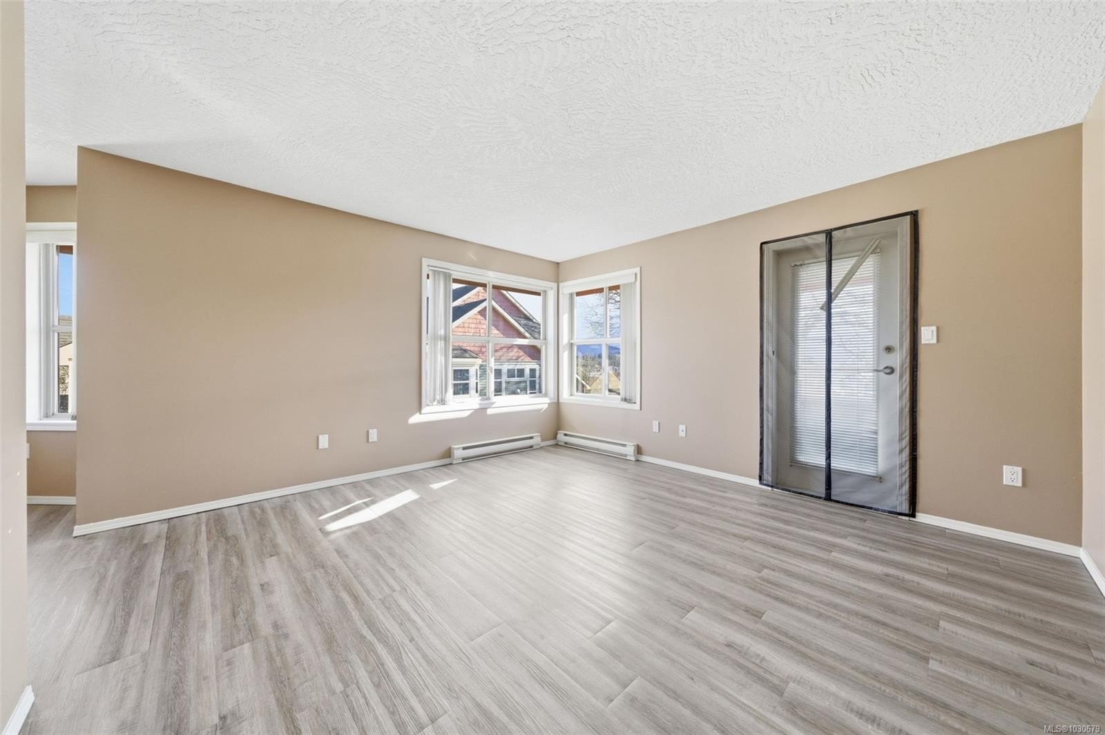 306-330 Brae Rd, Duncan, BC - Indoor Photo Showing Other Room