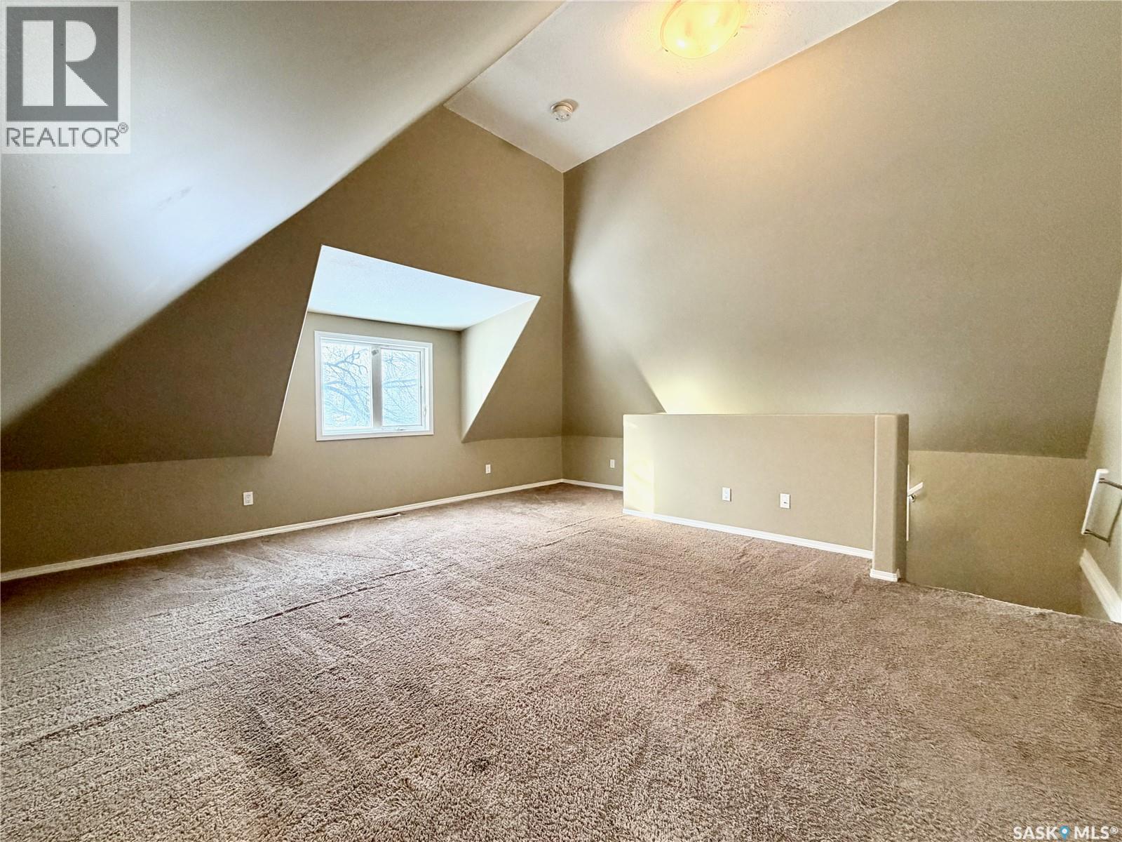 328 Q Avenue S, Saskatoon, SK - Indoor Photo Showing Other Room