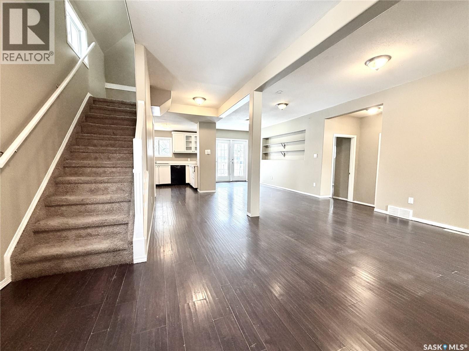 328 Q Avenue S, Saskatoon, SK - Indoor Photo Showing Other Room