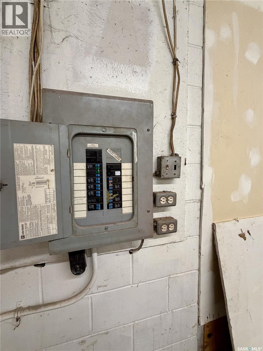 328 Q Avenue S, Saskatoon, SK - Indoor