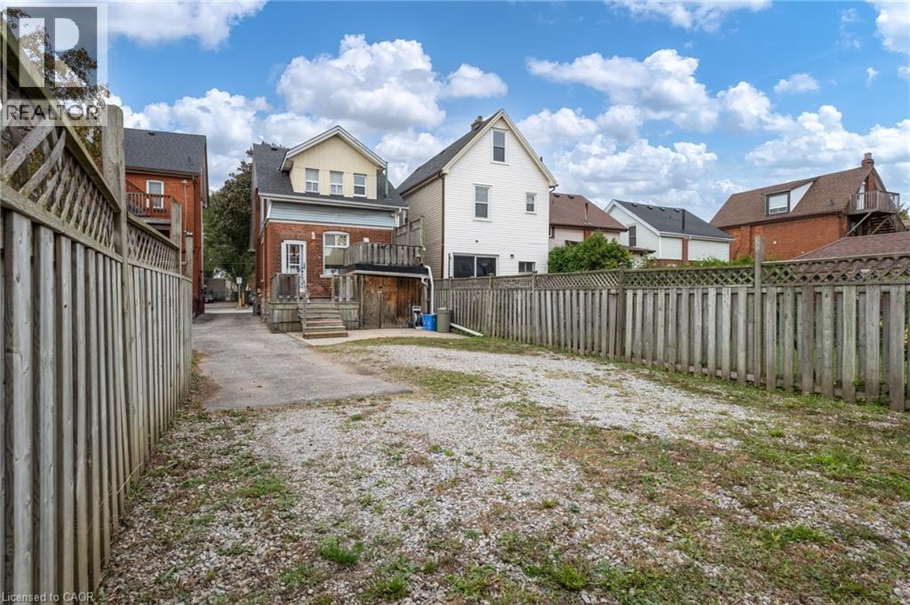 Rear view of property featuring a residential view - 37 Cliff Avenue, Hamilton, ON - Outdoor
