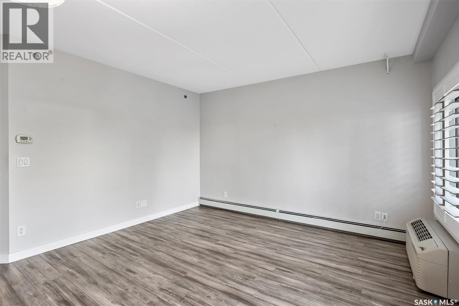 504 550 4Th Avenue N, Saskatoon, SK - Indoor Photo Showing Other Room