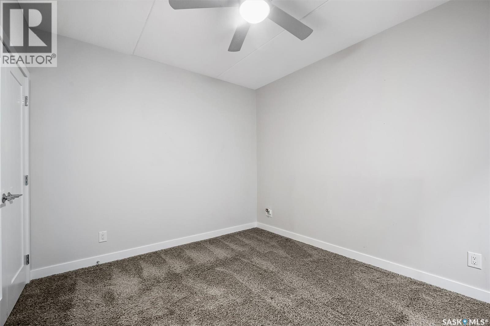 504 550 4Th Avenue N, Saskatoon, SK - Indoor Photo Showing Other Room