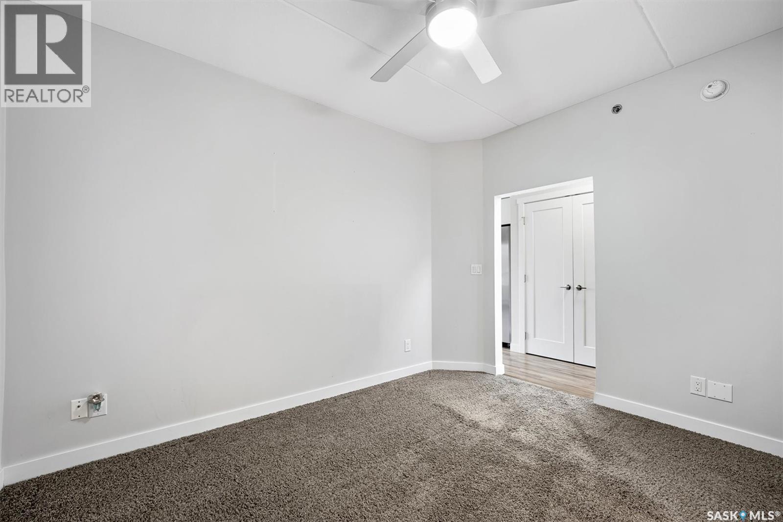 504 550 4Th Avenue N, Saskatoon, SK - Indoor Photo Showing Other Room