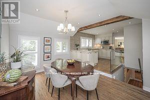 885 Long Drive, Burlington, ON - Indoor Photo Showing Dining Room