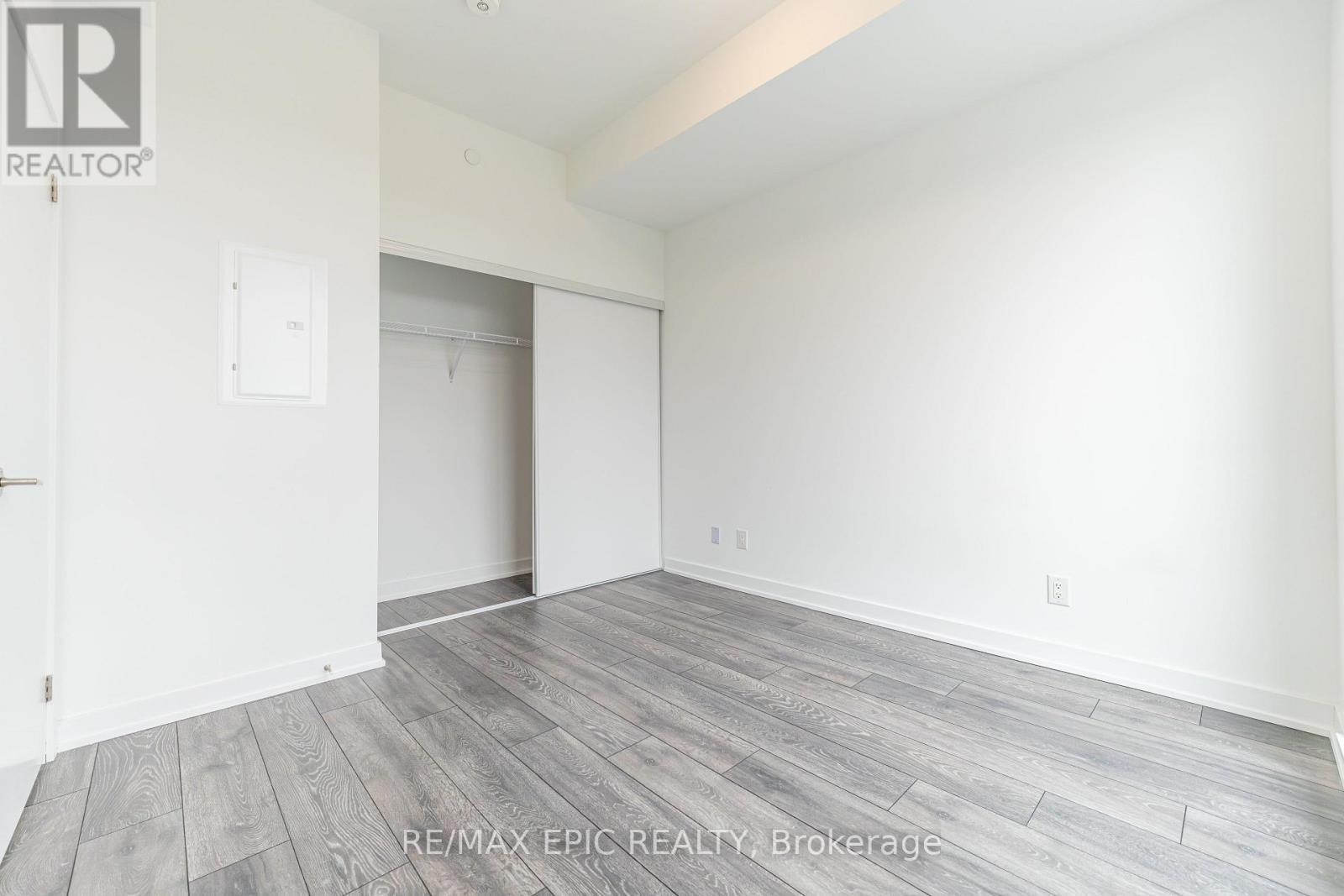 613 - 8888 Yonge Street, Richmond Hill, ON - Indoor Photo Showing Other Room