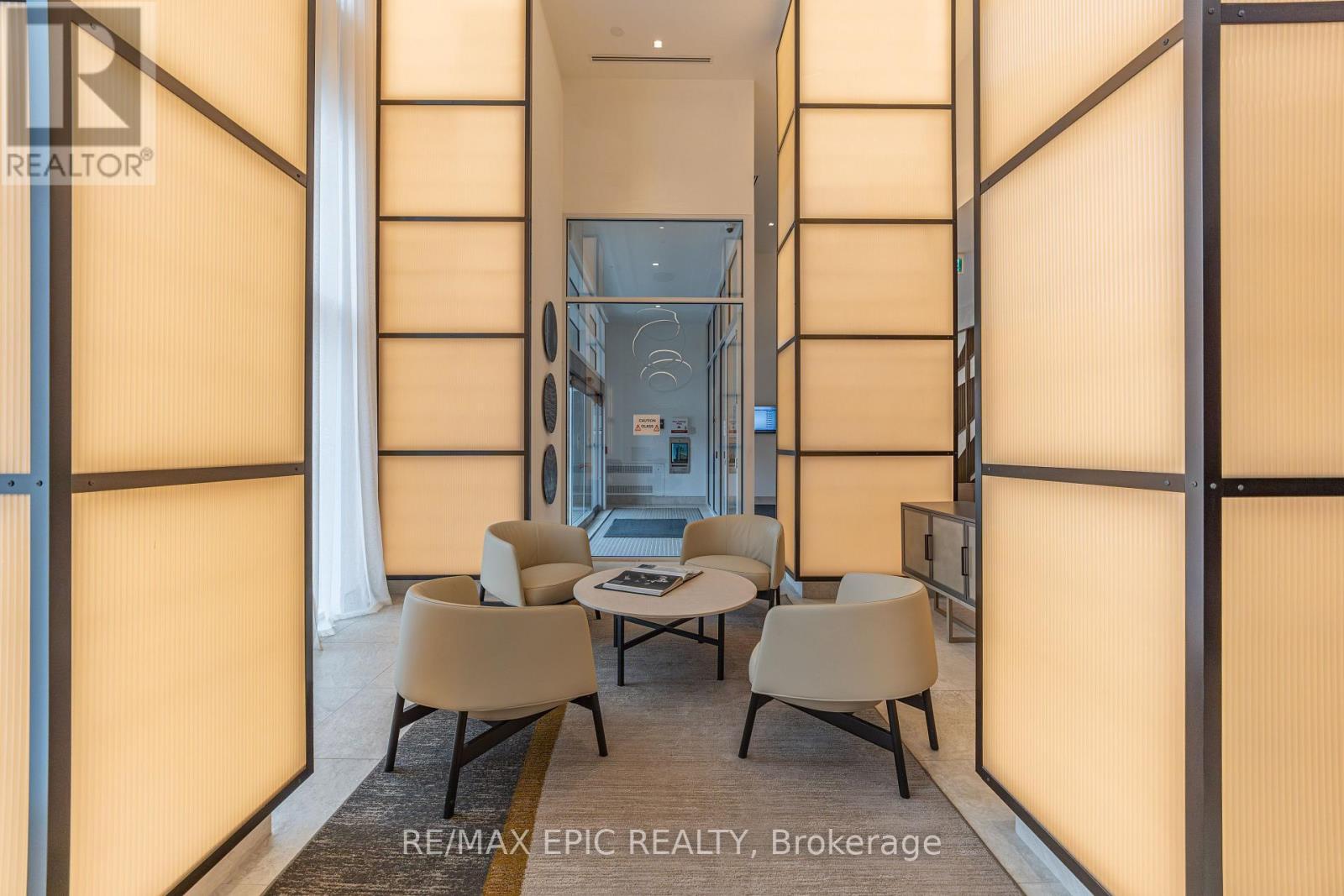613 - 8888 Yonge Street, Richmond Hill, ON - Photo Showing Other Room