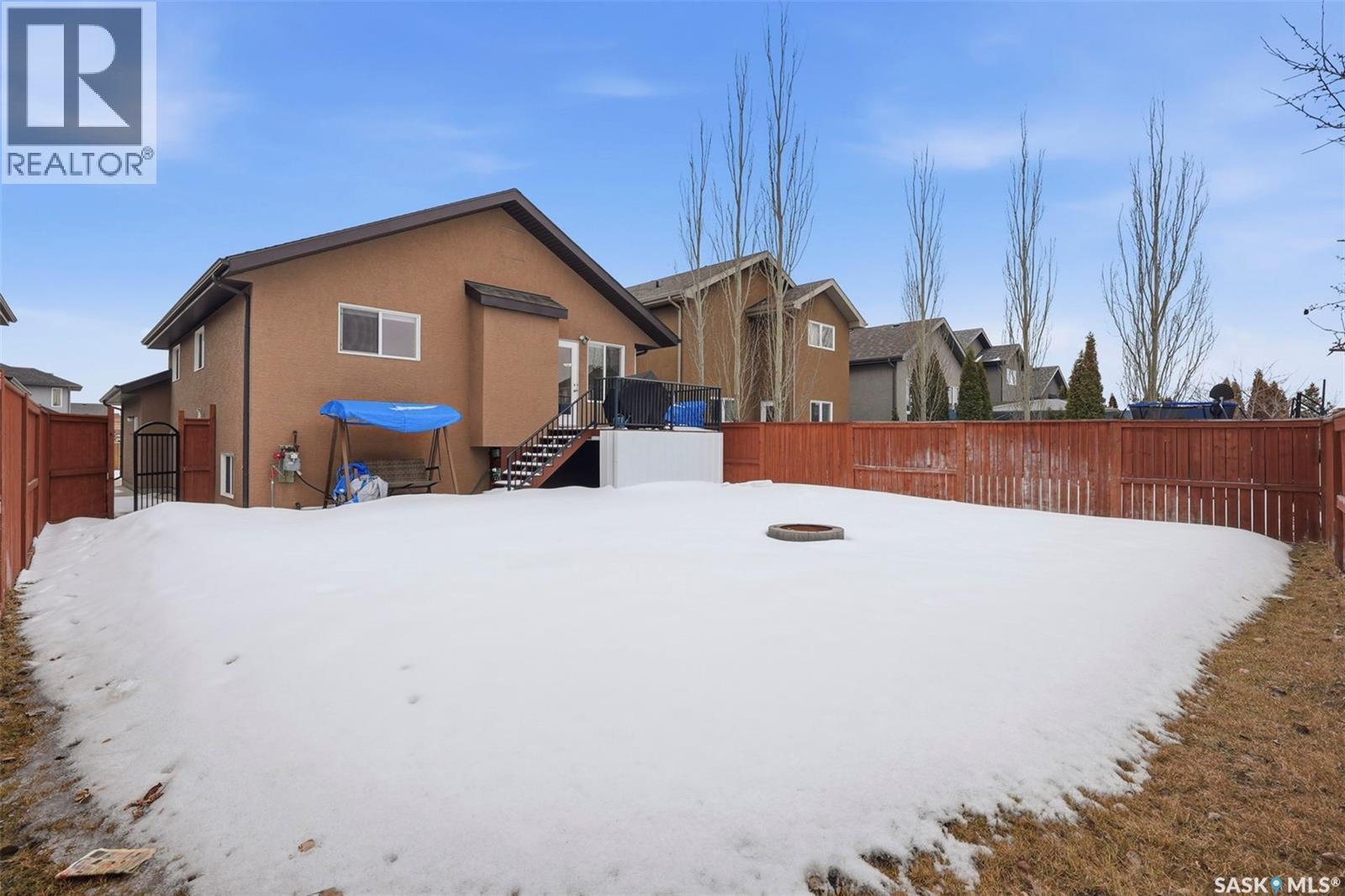 215 Snell Crescent, Saskatoon, SK - Outdoor