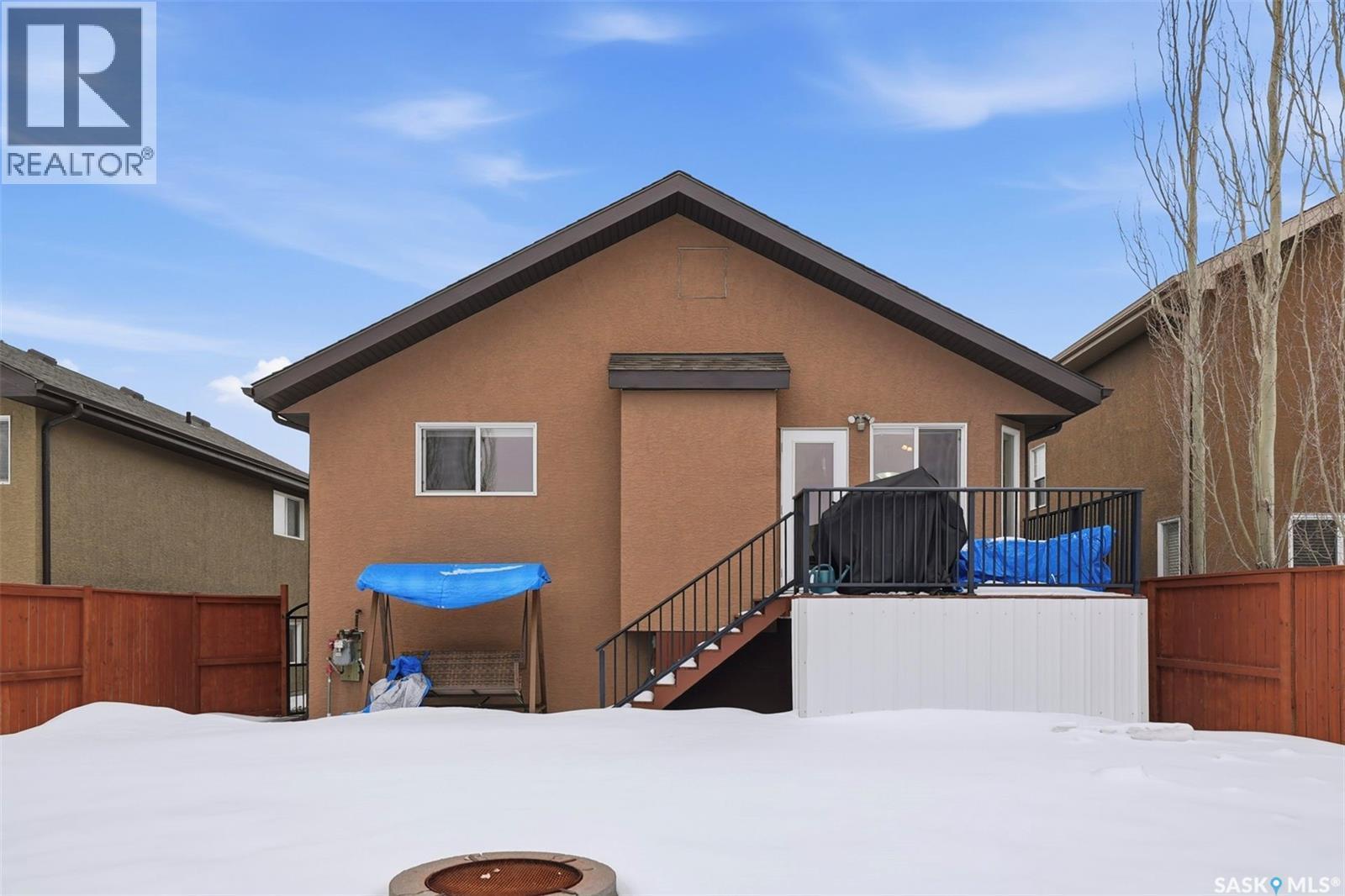 215 Snell Crescent, Saskatoon, SK - Outdoor With Deck Patio Veranda With Exterior