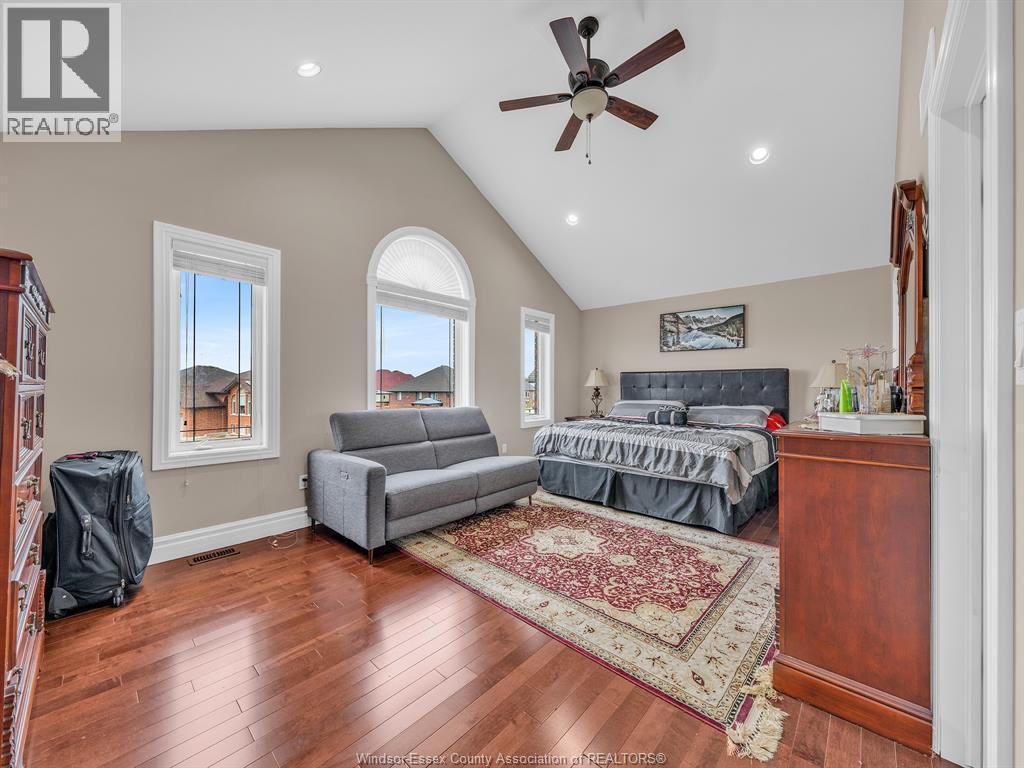 4795 Periwinkle Crescent, Windsor, ON - Indoor