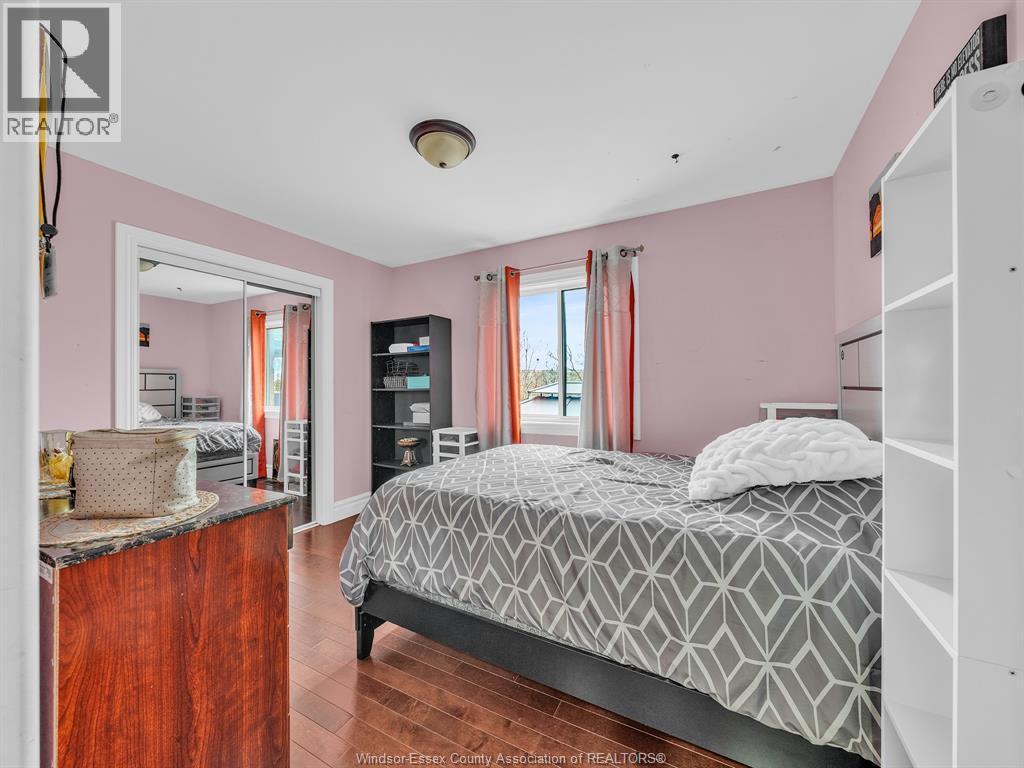 4795 Periwinkle Crescent, Windsor, ON - Indoor Photo Showing Bedroom