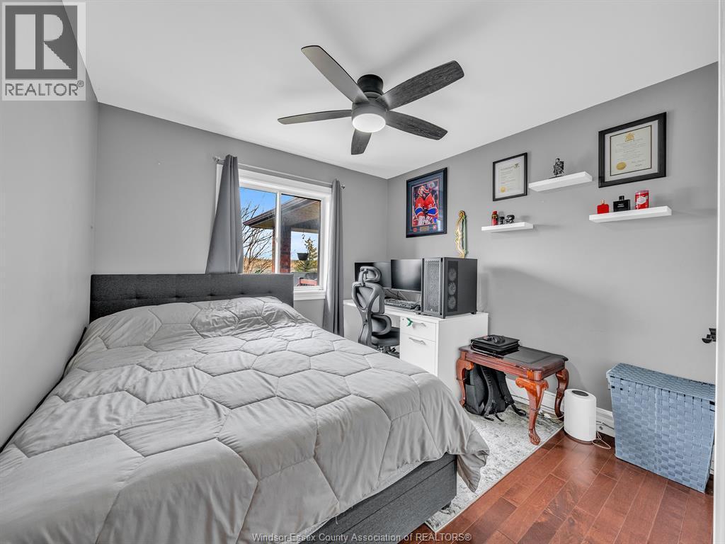 4795 Periwinkle Crescent, Windsor, ON - Indoor Photo Showing Bedroom