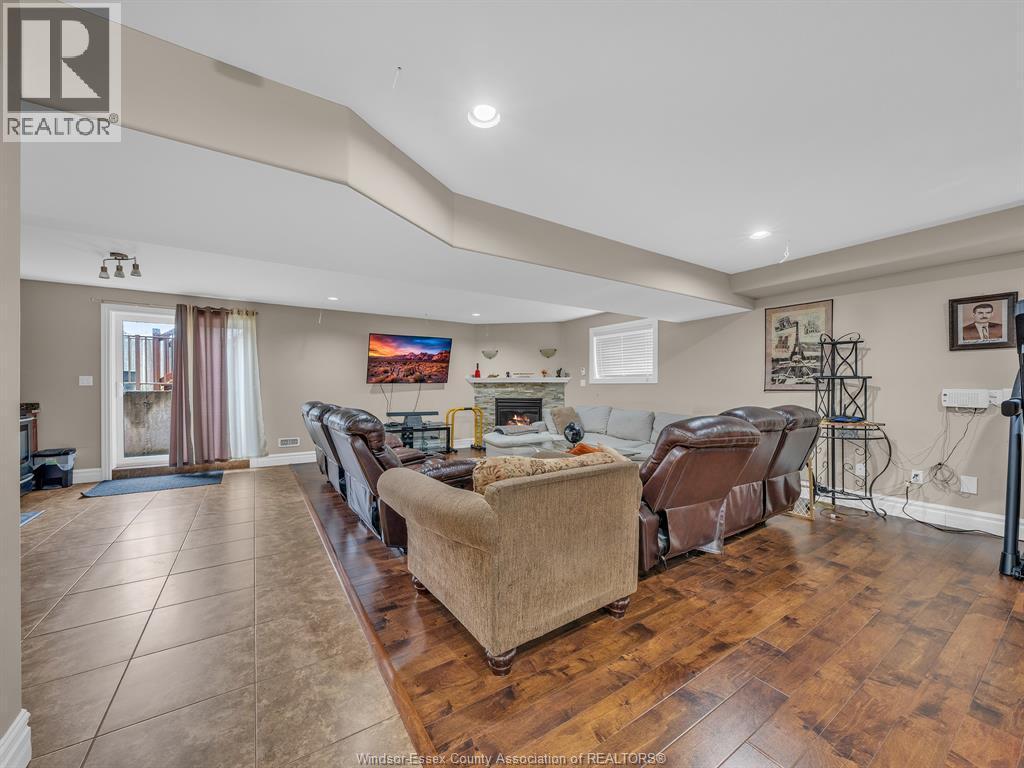 4795 Periwinkle Crescent, Windsor, ON - Indoor
