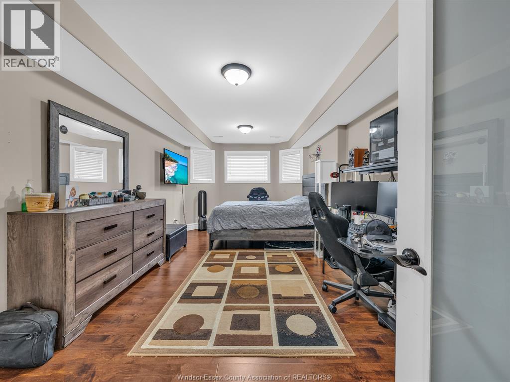 4795 Periwinkle Crescent, Windsor, ON - Indoor
