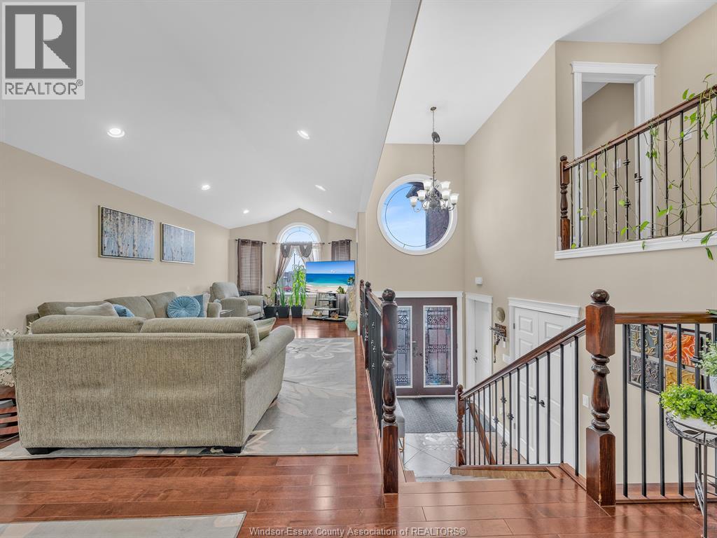 4795 Periwinkle Crescent, Windsor, ON - Indoor