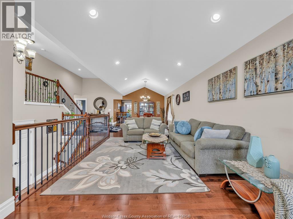 4795 Periwinkle Crescent, Windsor, ON - Indoor