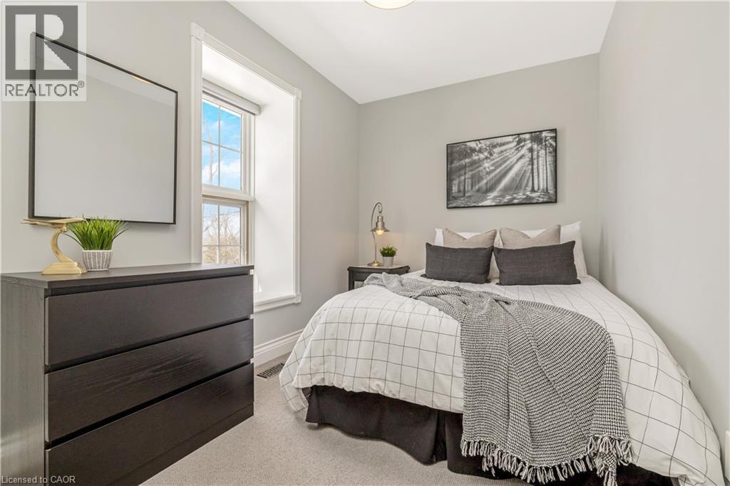 6827 Second Line, Fergus, ON - Indoor Photo Showing Bedroom