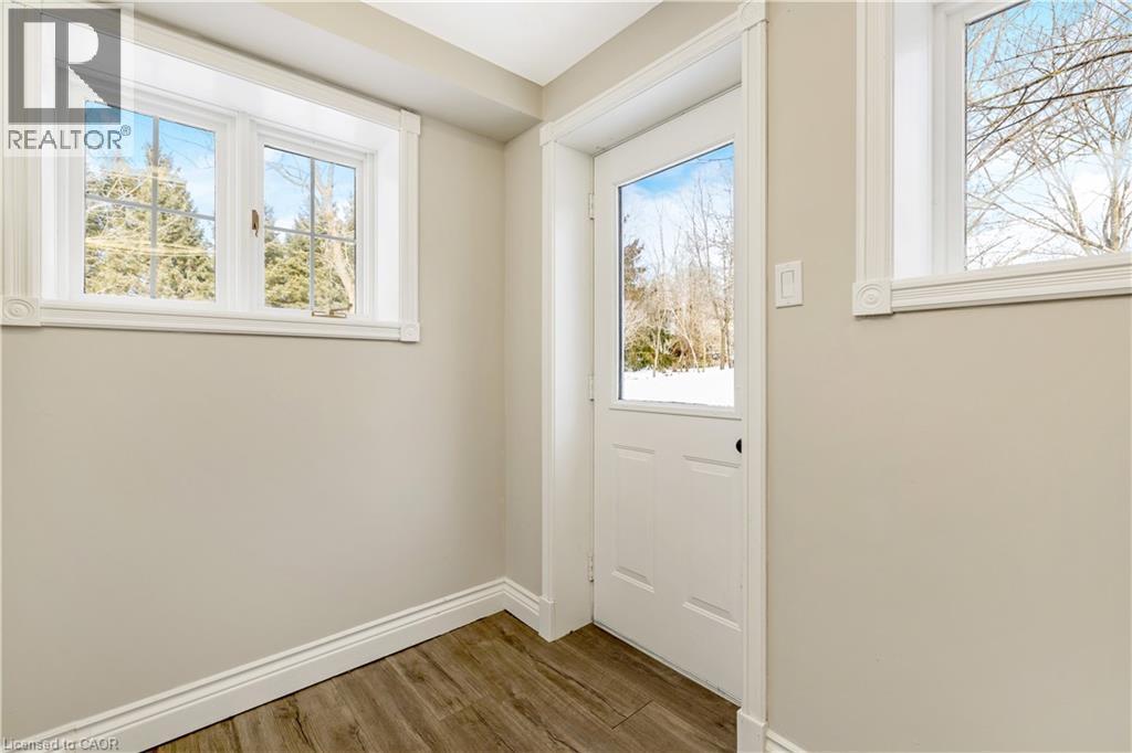 6827 Second Line, Fergus, ON - Indoor Photo Showing Other Room