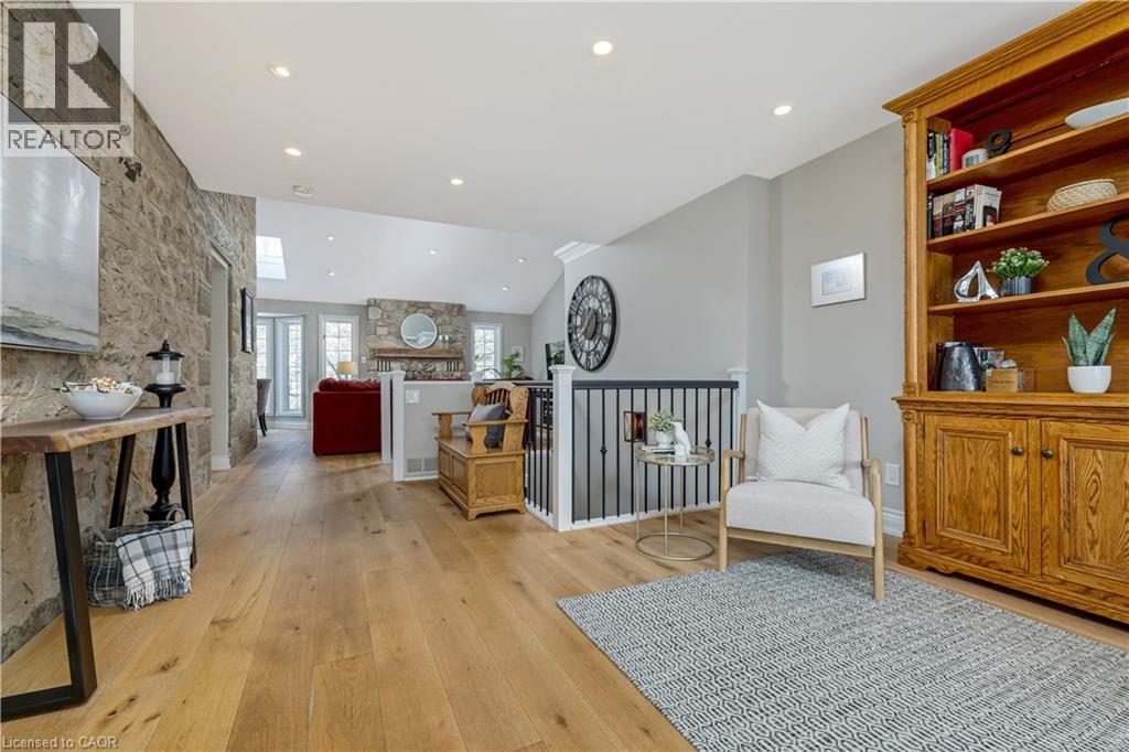 6827 Second Line, Fergus, ON - Indoor Photo Showing Other Room