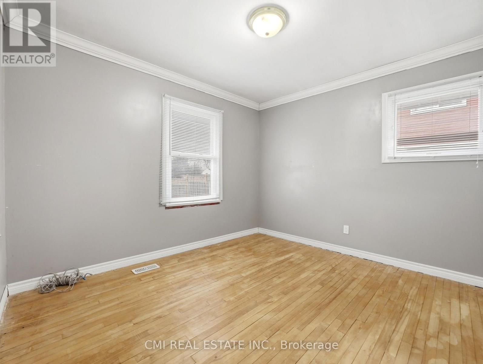97 Stewart Avenue, Cambridge, ON - Indoor Photo Showing Other Room