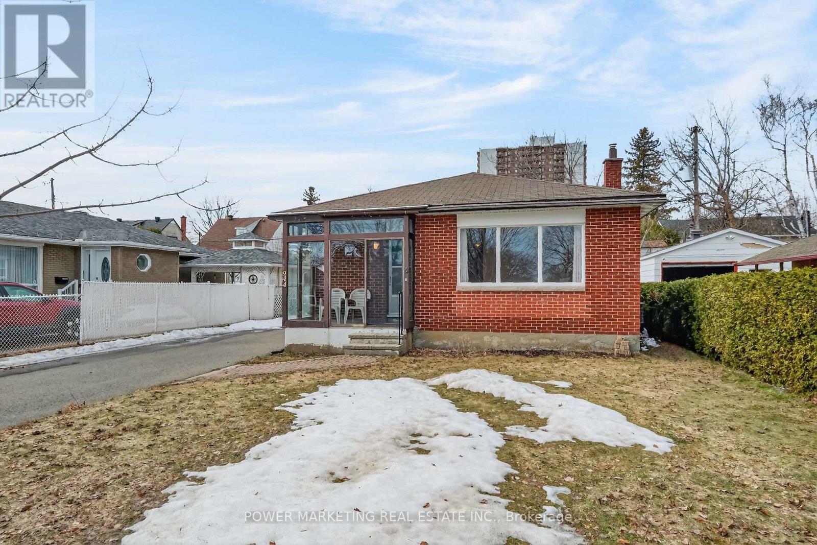 944 Eve Street, Ottawa, ON - Outdoor