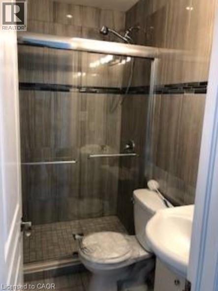 Basement unit bath - 31 Southdale Avenue, Kitchener, ON - Indoor Photo Showing Bathroom