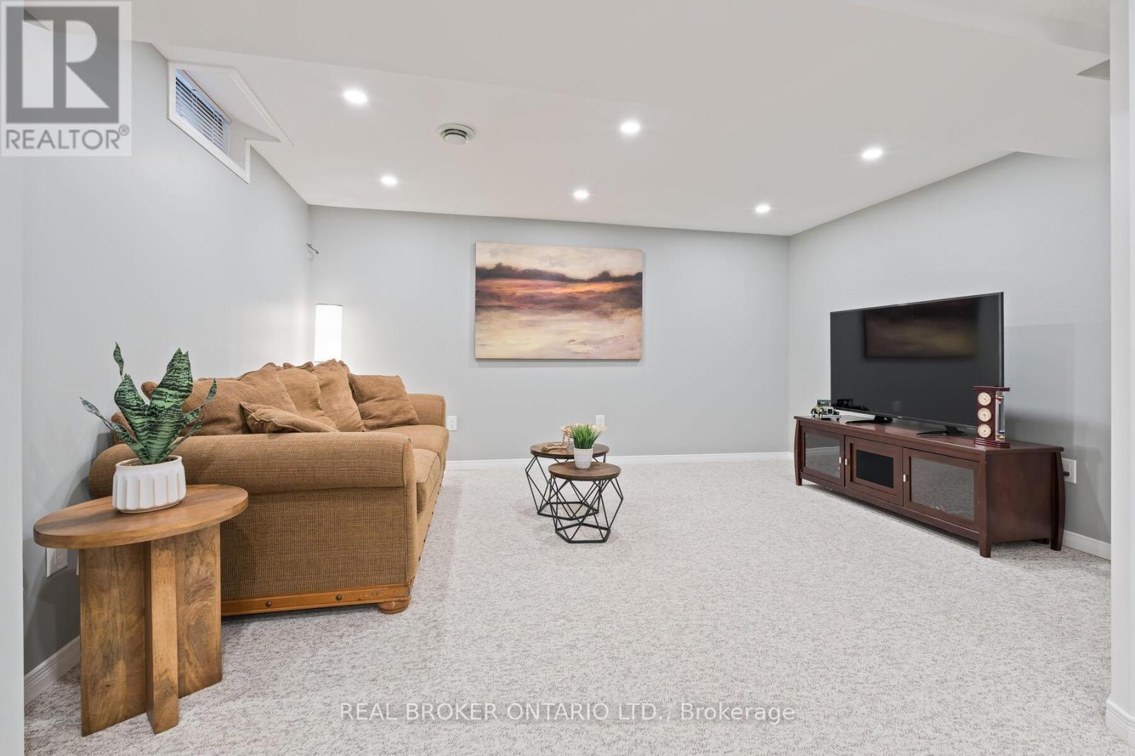 15 Smith Drive, Halton Hills, ON - Indoor