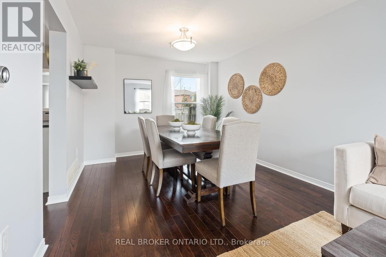 15 Smith Drive, Halton Hills, ON - Indoor Photo Showing Dining Room