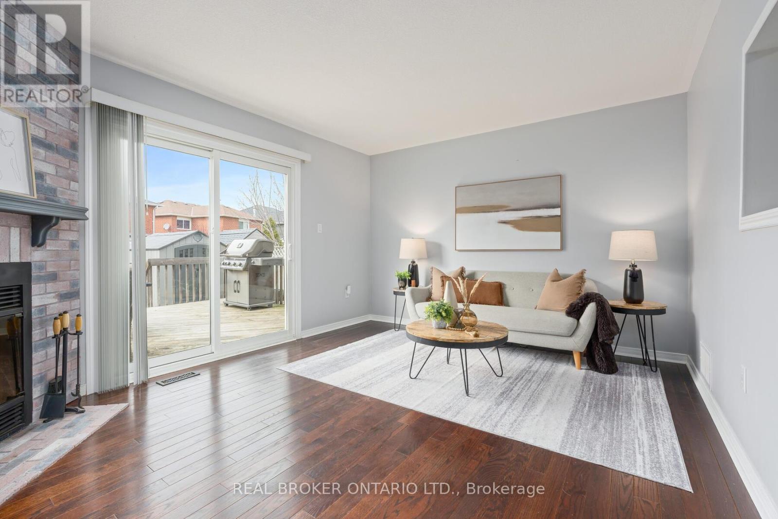 15 Smith Drive, Halton Hills, ON - Indoor Photo Showing Living Room With Fireplace