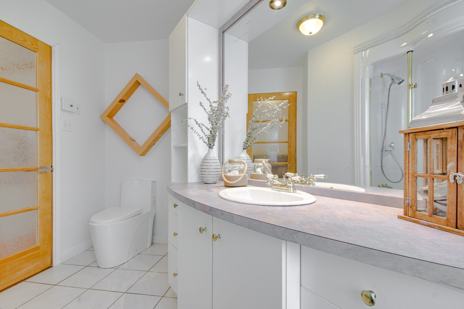 Salle de bains - 371 Rue St-Maurice, Saint-Séverin, QC - Indoor Photo Showing Bathroom