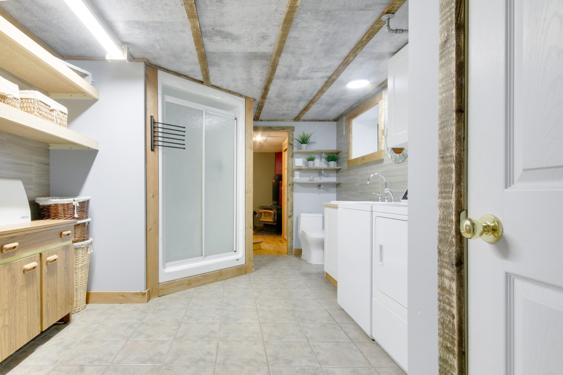Salle de bains - 371 Rue St-Maurice, Saint-Séverin, QC - Indoor Photo Showing Kitchen
