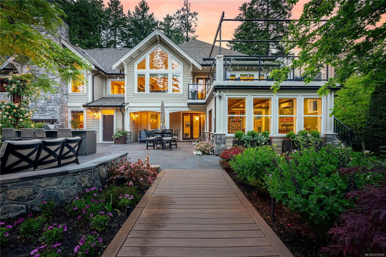 441 Glendower Rd, Saanich, BC