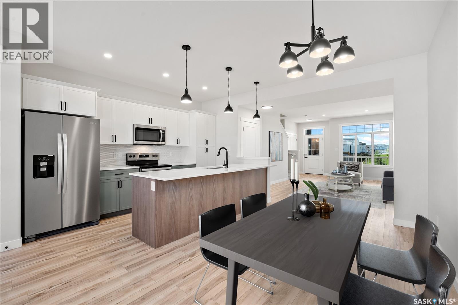 7720 Mapleford Boulevard, Regina, SK - Indoor