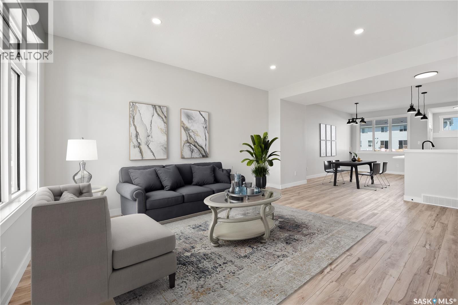 7716 Mapleford Boulevard, Regina, SK - Indoor Photo Showing Living Room