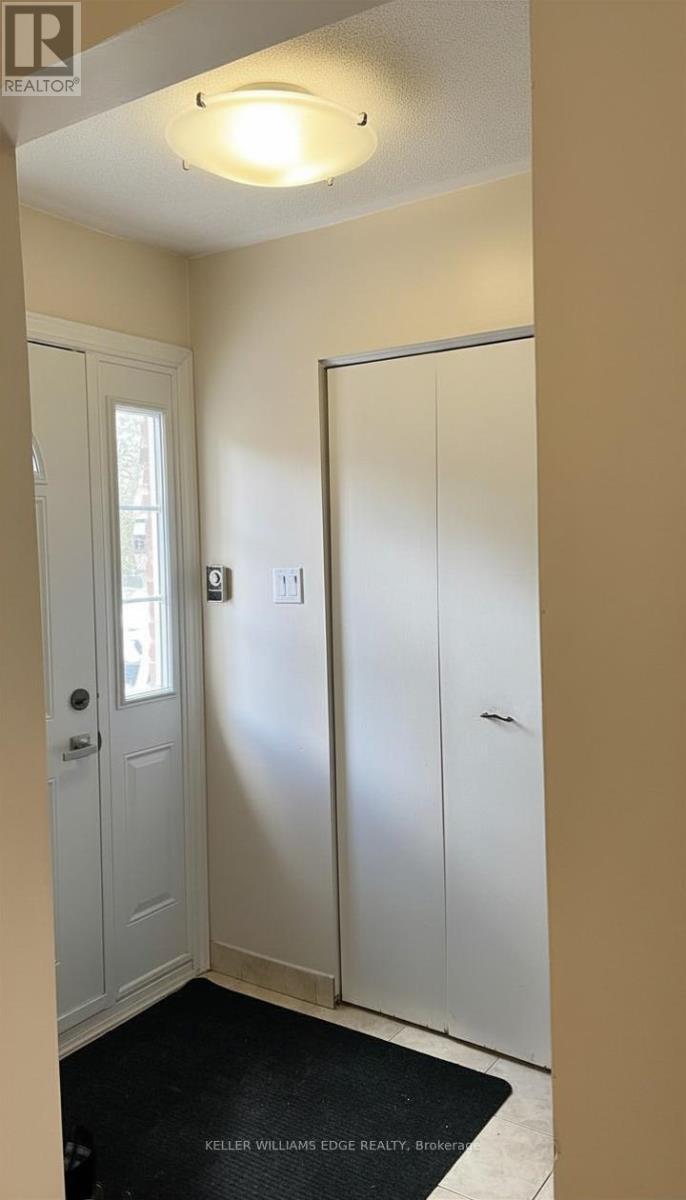 12 - 4026 Longmoor Drive, Burlington, ON - Indoor Photo Showing Other Room