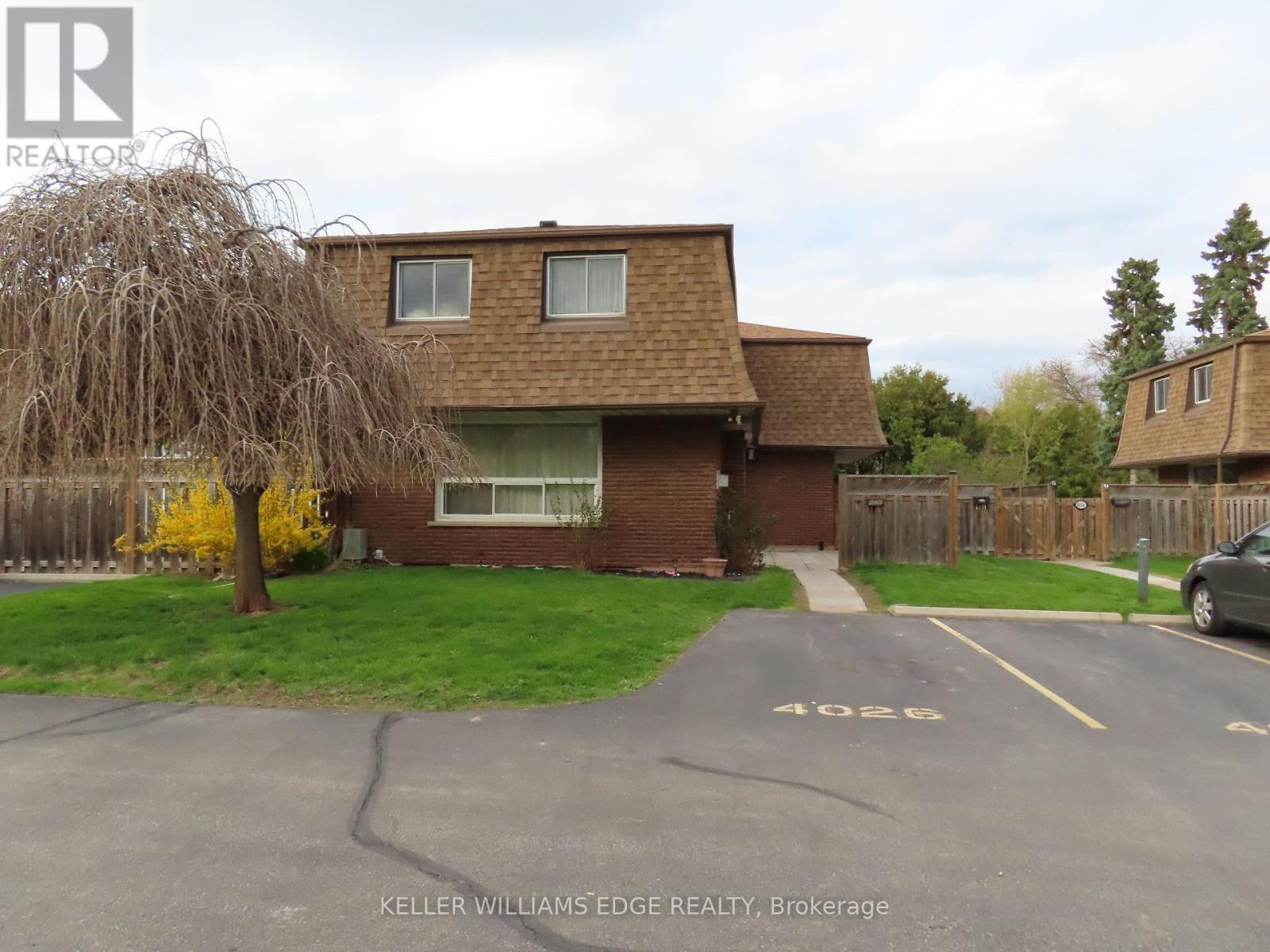 12 - 4026 Longmoor Drive, Burlington, ON - Outdoor